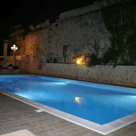 Timiama Hotel